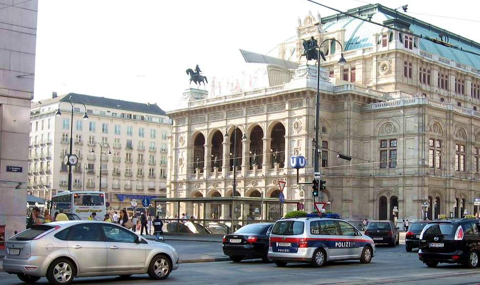 Viena - aglomerație în zona Operei de Stat