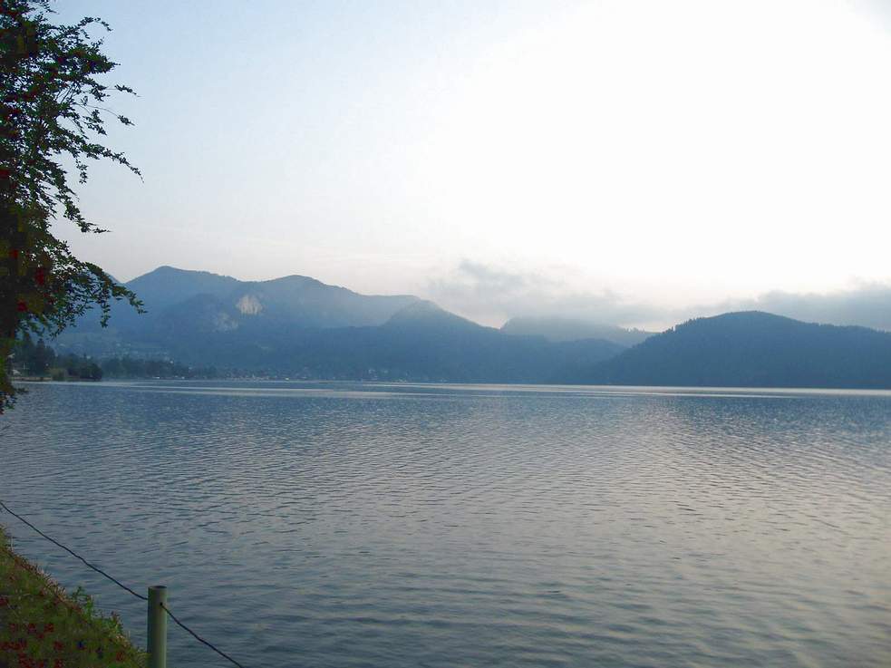 Lacul Wolfgangsee la orele dimineții