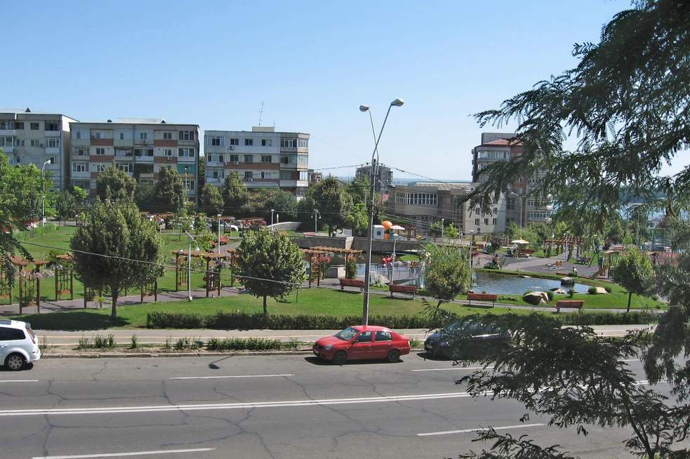 parcul Viva scăldat în soarele amiezii