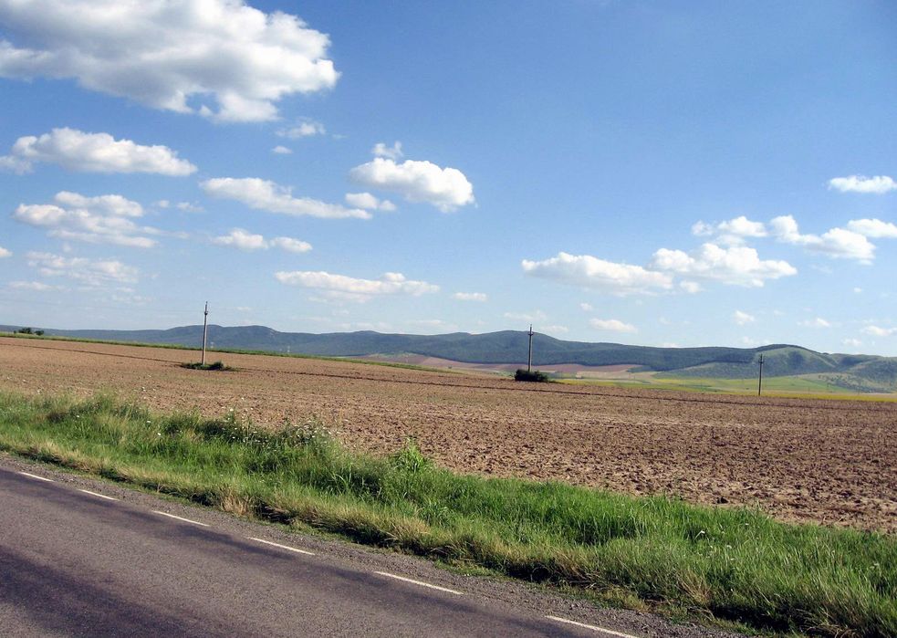 Munții Măcin văzuți dinspre nord