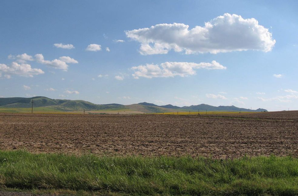 Munții Măcin văzuți dinspre nord